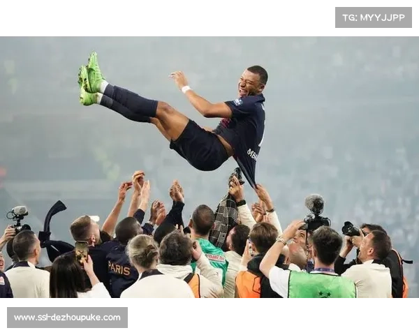 姆巴佩18球领跑射手榜,膝伤缺阵期间竞争对手缩小差距 姆巴佩18球领跑射手榜,膝伤缺阵期间竞争对手缩小差距